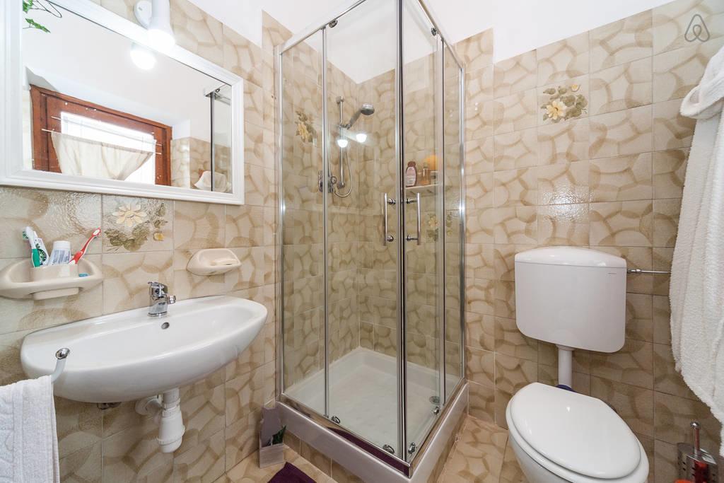 B&B Bosco Fiorito Malgesso Bagian luar foto